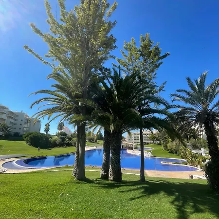 Apartment Superbe Moderne Avec Piscine Alvor